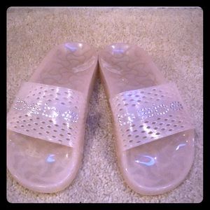 Bebe Jelly slides
